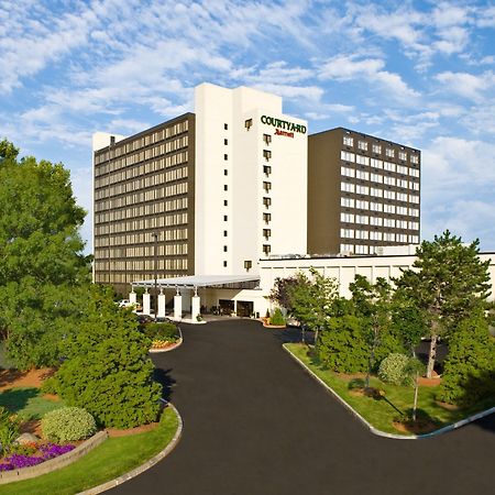 Courtyard By Marriott Boston Logan Airport Hotel Exterior foto