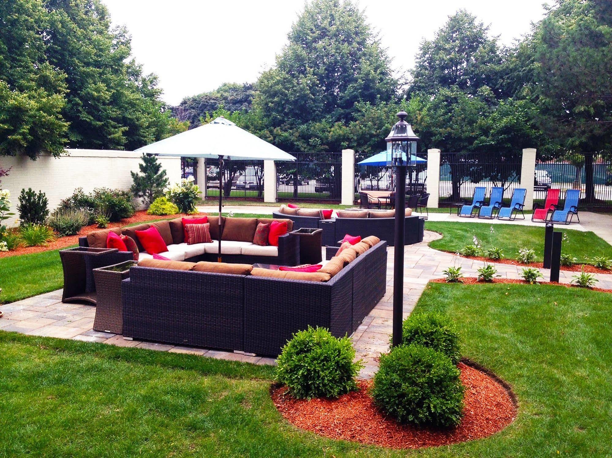 Courtyard By Marriott Boston Logan Airport Hotel Exterior foto